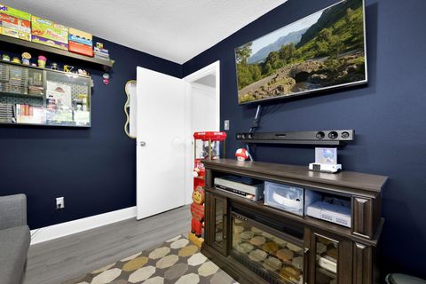 Tiny photo for 7097 Bartlett Road, Reynoldsburg, OH 43068 (MLS # 226014102)