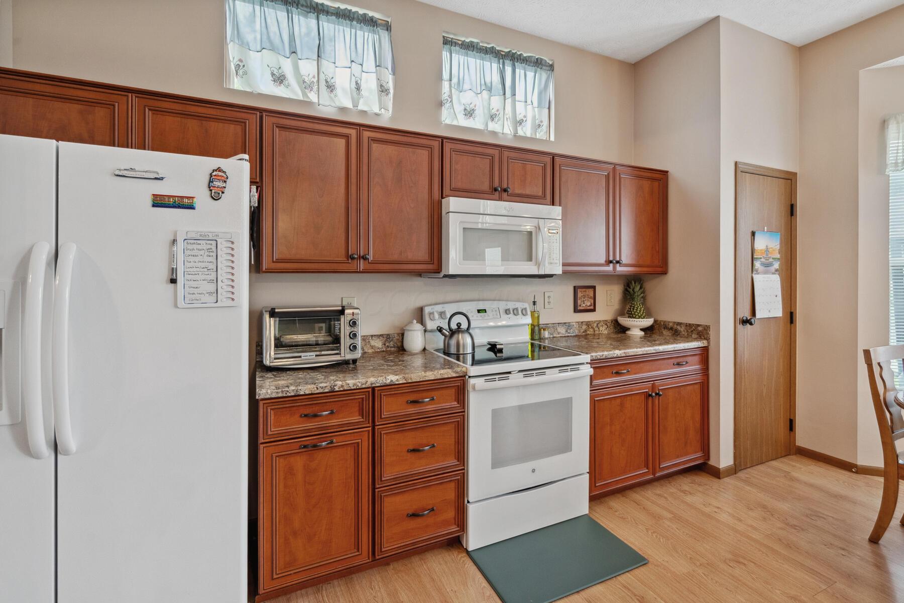 890 Brockwell Drive, Westerville, Ohio image 11