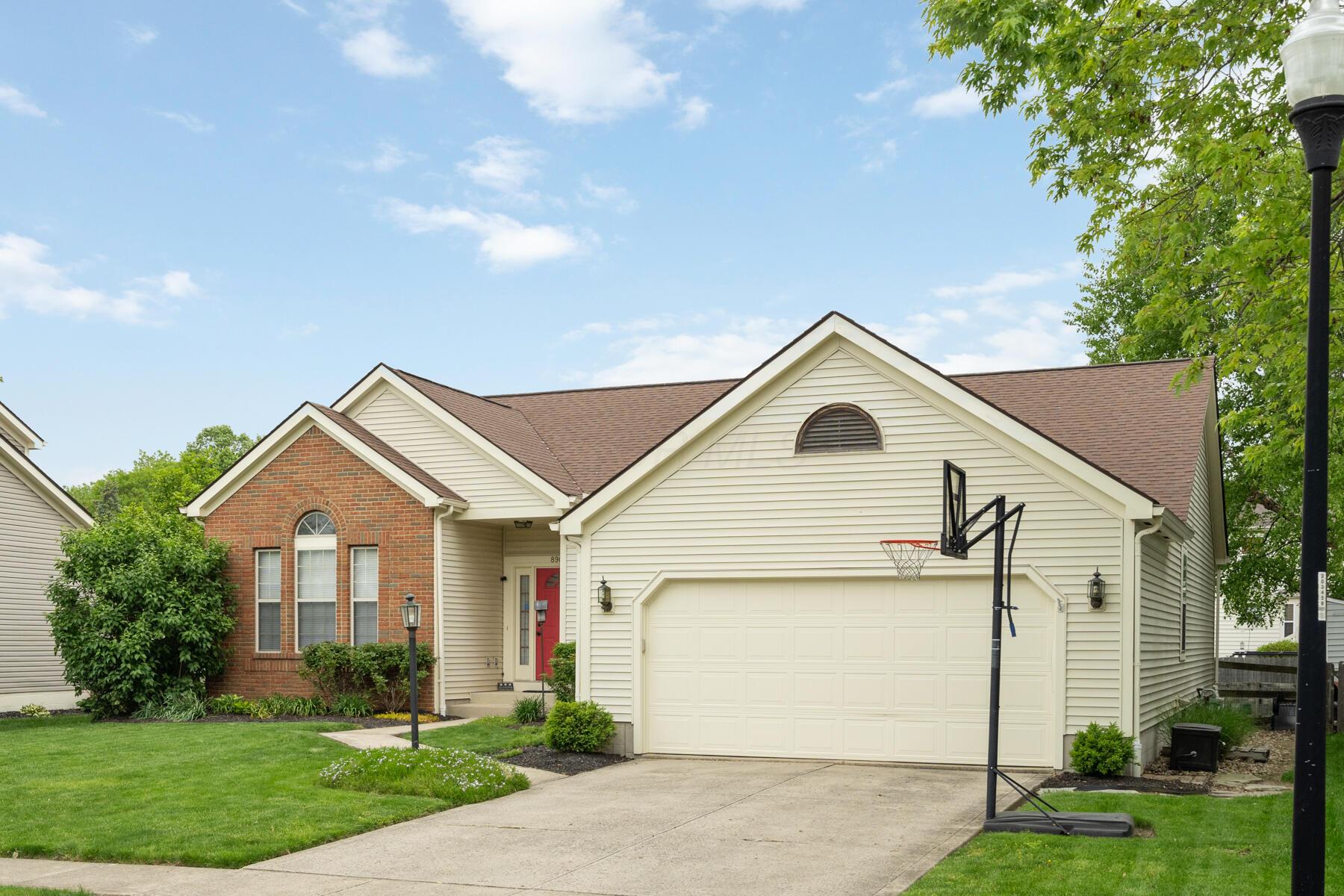 890 Brockwell Drive, Westerville, Ohio image 2
