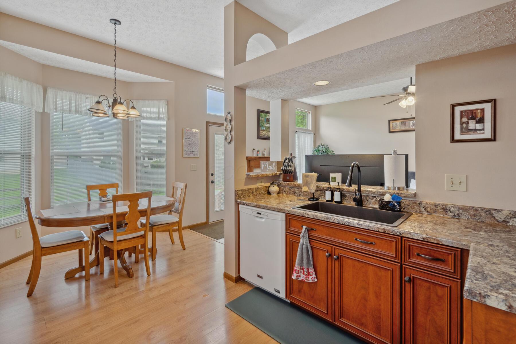 890 Brockwell Drive, Westerville, Ohio image 13