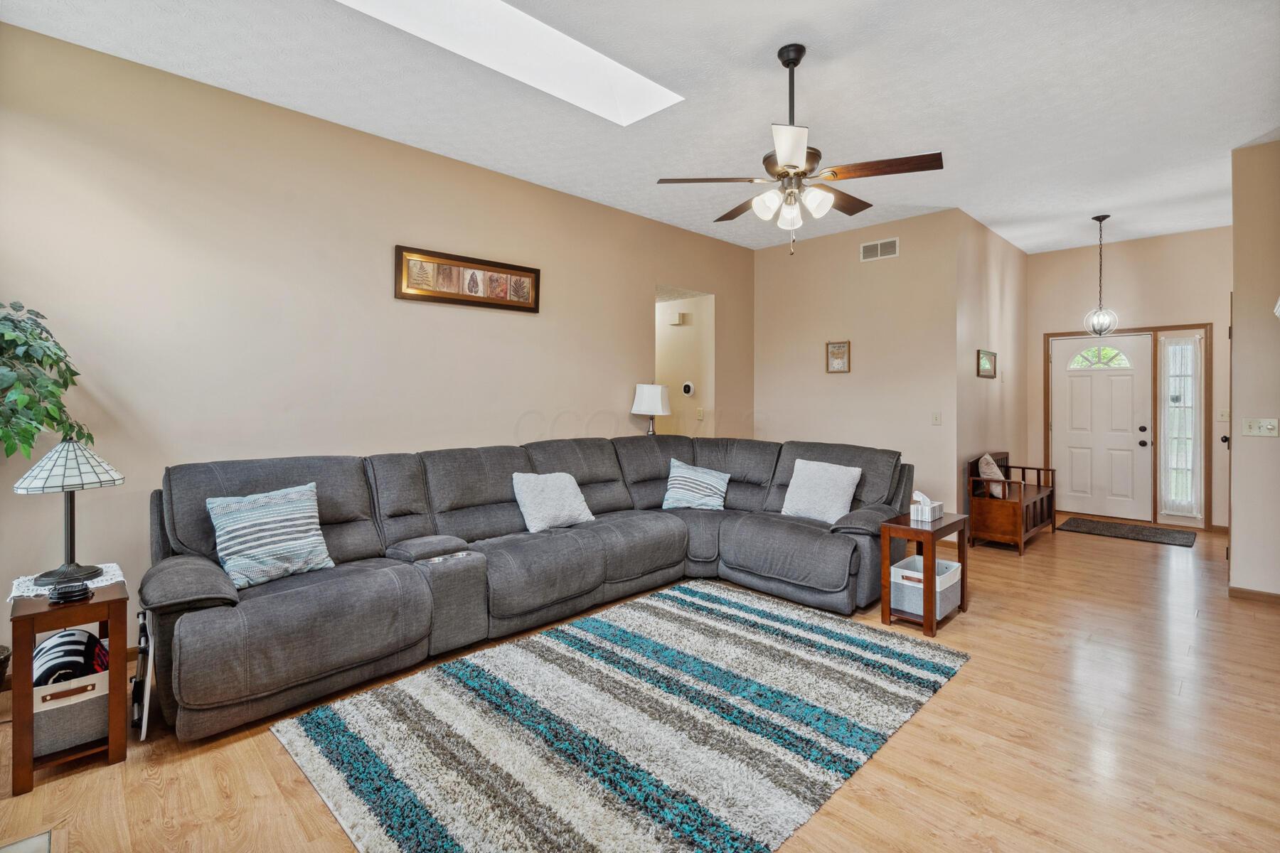 890 Brockwell Drive, Westerville, Ohio image 8