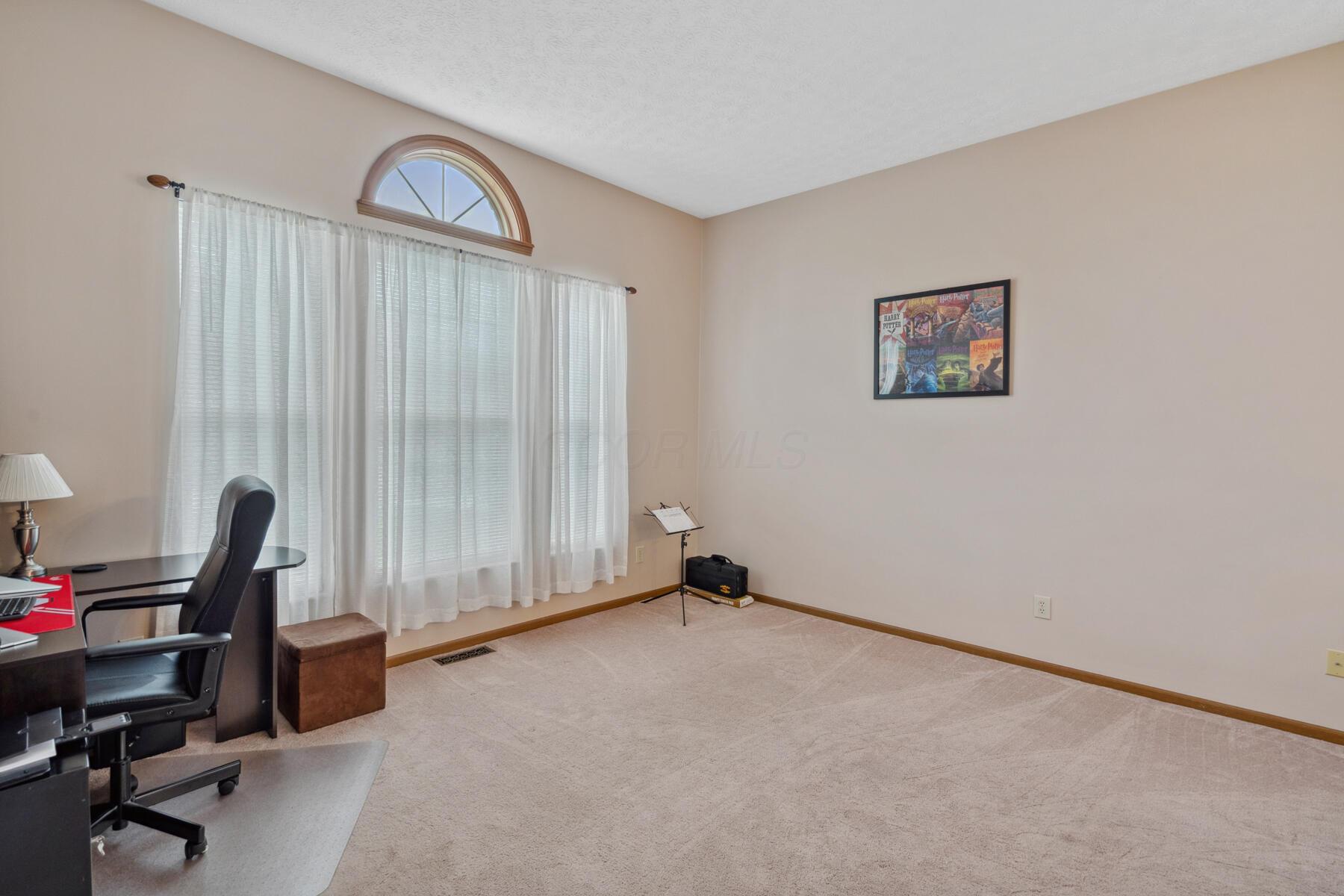 890 Brockwell Drive, Westerville, Ohio image 18