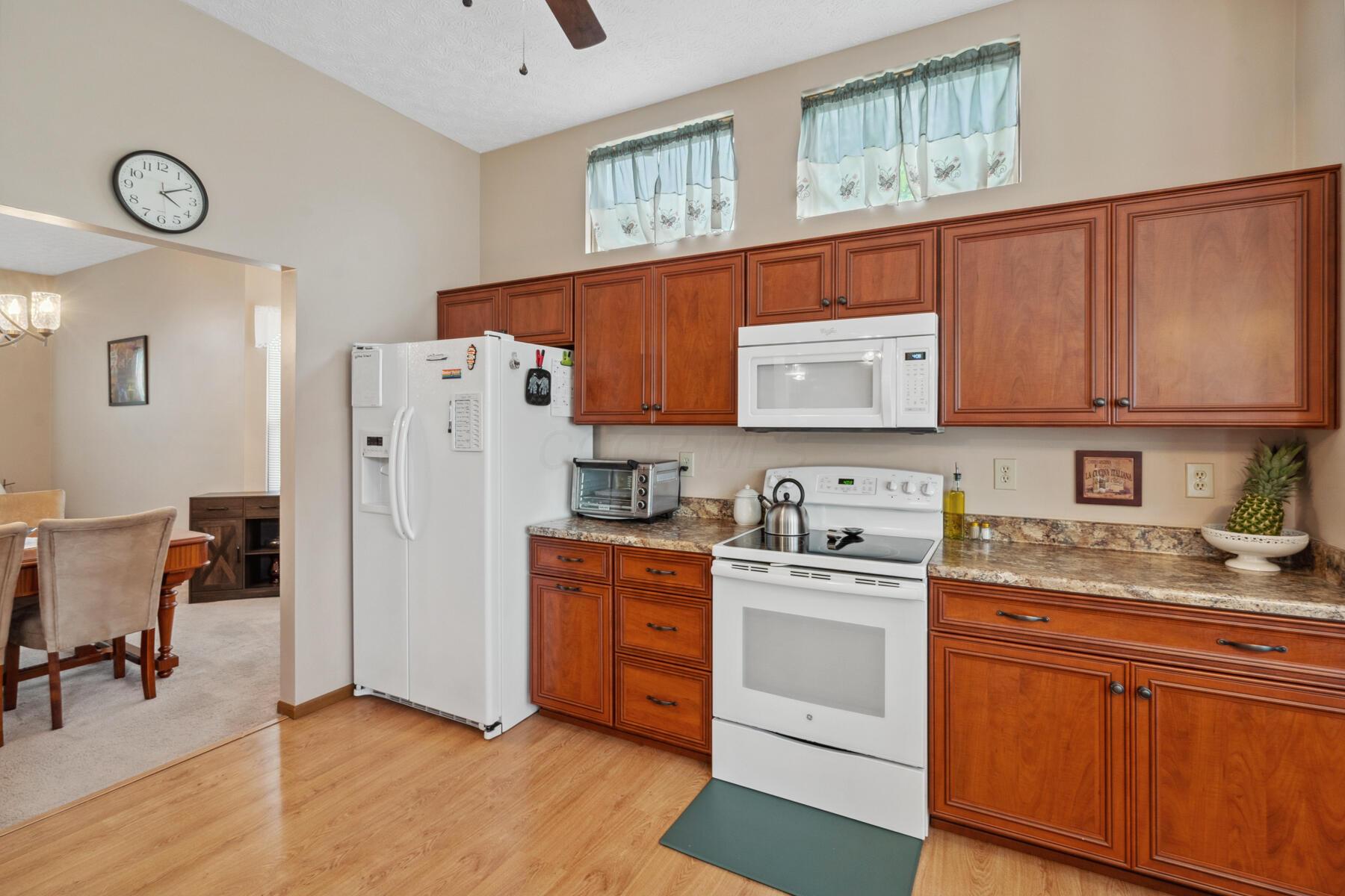 890 Brockwell Drive, Westerville, Ohio image 12