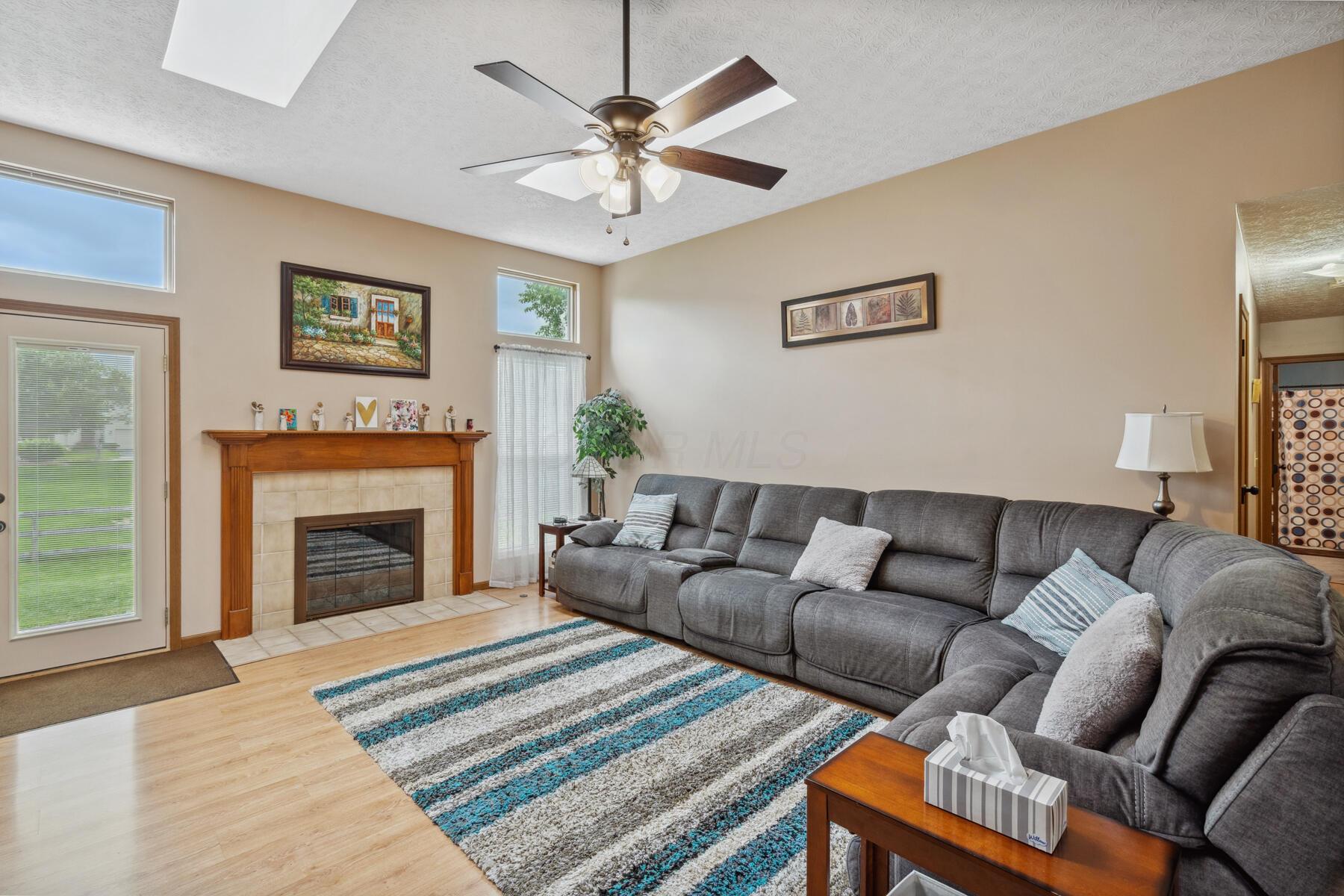890 Brockwell Drive, Westerville, Ohio image 7