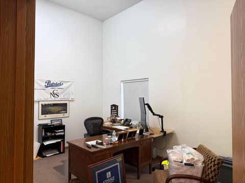 Photo of 58 Village Pointe Drive, Powell, OH 43065 (MLS # 226003833)