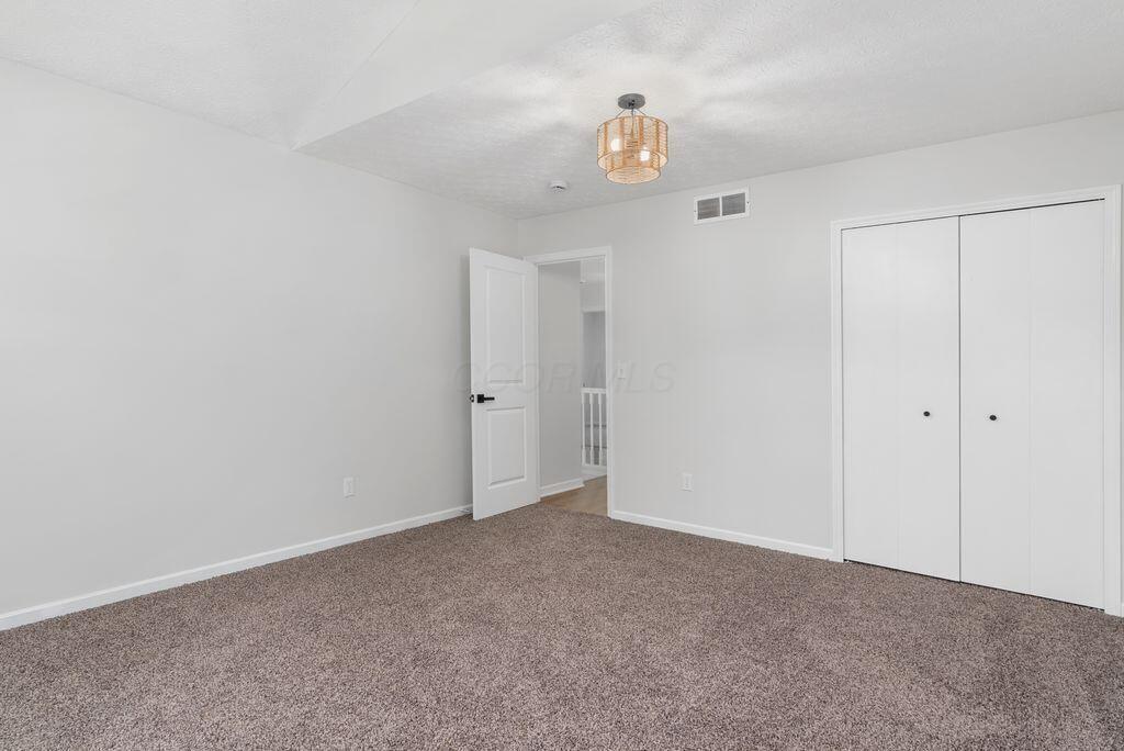 6377 Dietz Drive, Canal Winchester, Ohio image 37
