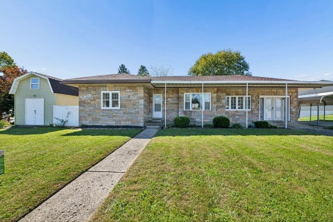 Photo of 1144 Sugar Grove Road SE, Lancaster, OH 43130 (MLS # 226038411)