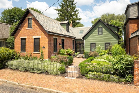 Photo of 318 Jackson Street, Columbus, OH 43206 (MLS # 226037341)