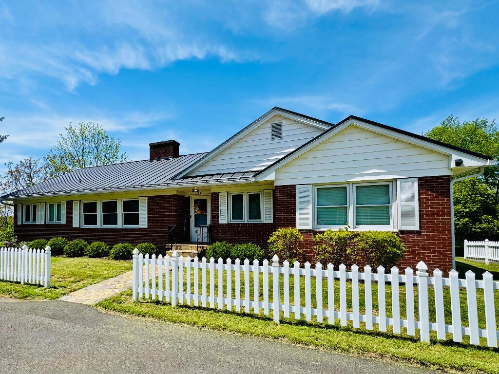 95 Sunset Drive, Mcconnelsville, Ohio image 1