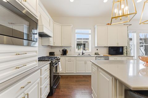 Tiny photo for 5767 Hickory Drive, Lewis Center, OH 43035 (MLS # 226000696)