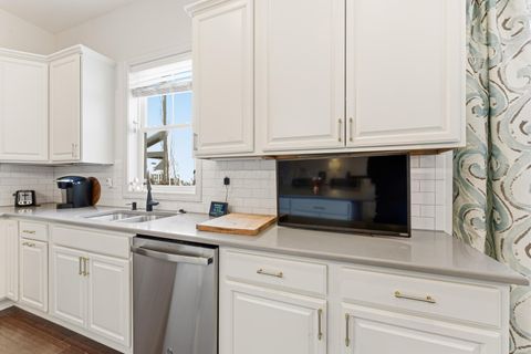 Tiny photo for 5767 Hickory Drive, Lewis Center, OH 43035 (MLS # 226000696)