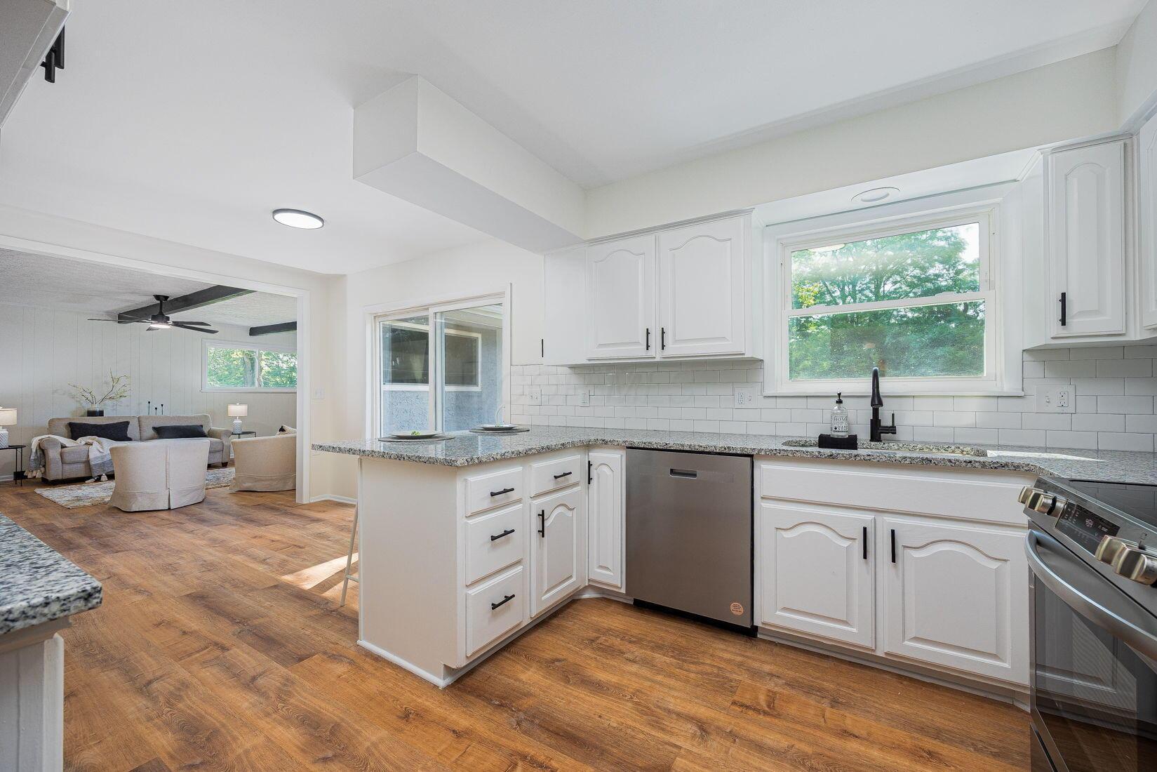3499 Rolling Hills Lane, Grove City, Ohio image 17