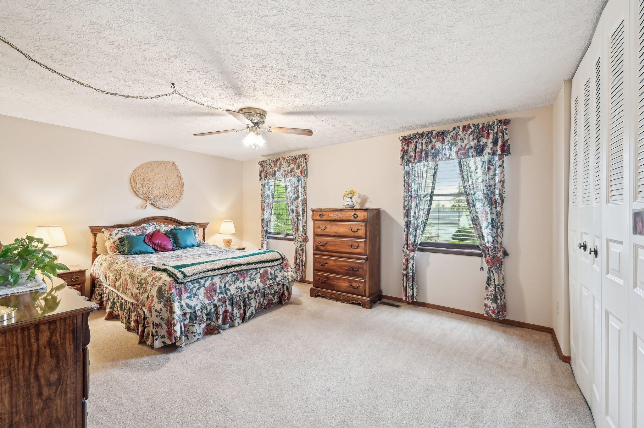 8177 Maugham Drive, Reynoldsburg, Ohio image 34