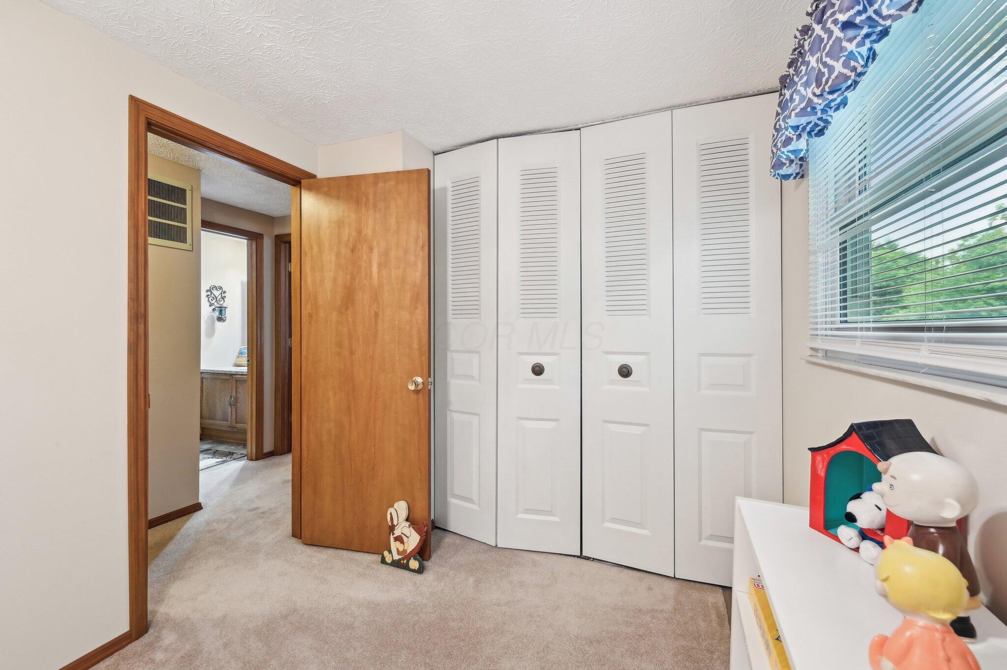 8177 Maugham Drive, Reynoldsburg, Ohio image 30