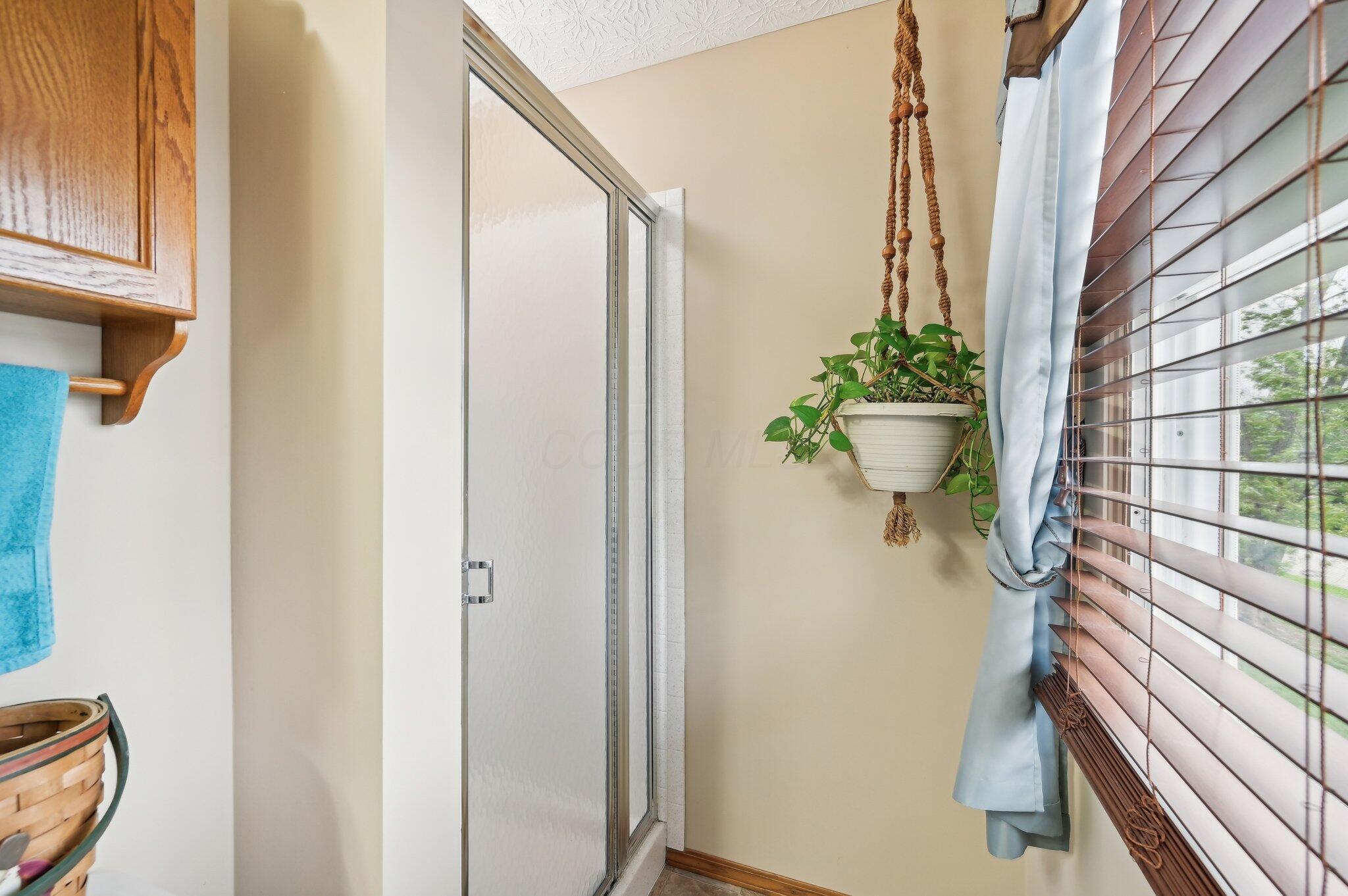 8177 Maugham Drive, Reynoldsburg, Ohio image 28