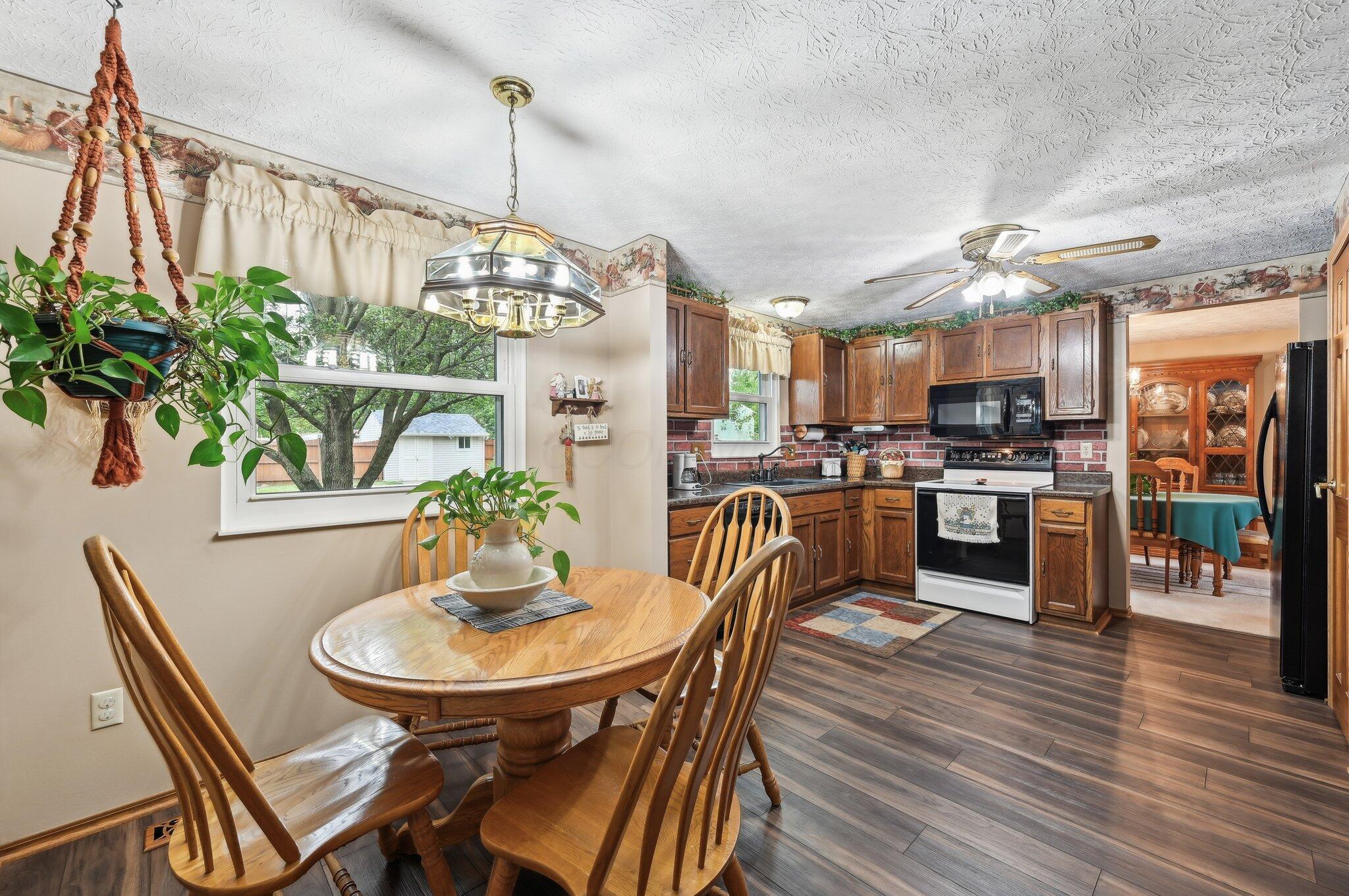 8177 Maugham Drive, Reynoldsburg, Ohio image 15
