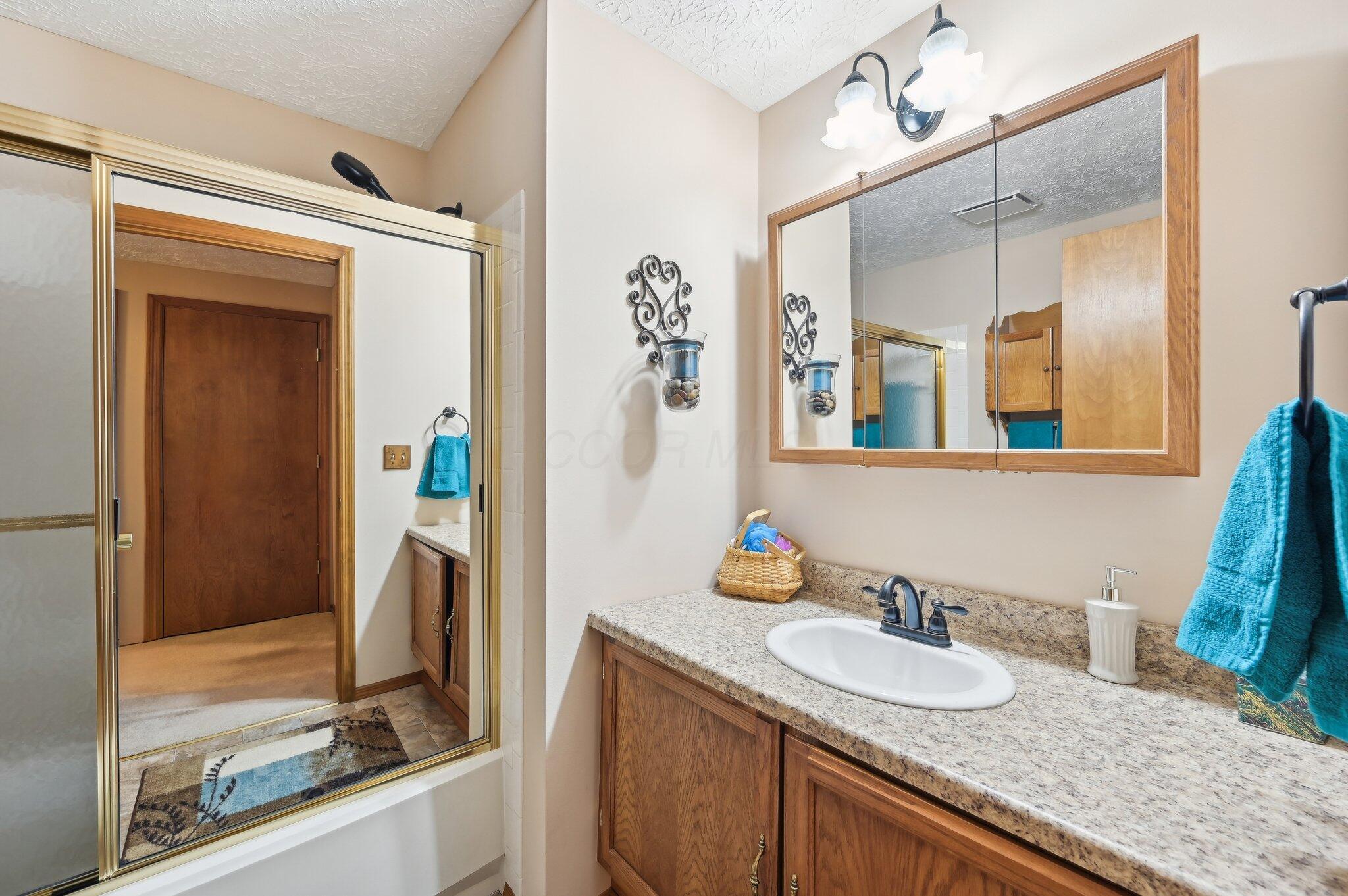 8177 Maugham Drive, Reynoldsburg, Ohio image 31