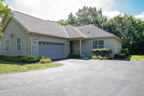 Photo of 4801 Rays Circle SW, Dublin, OH 43016 (MLS # 225032047)
