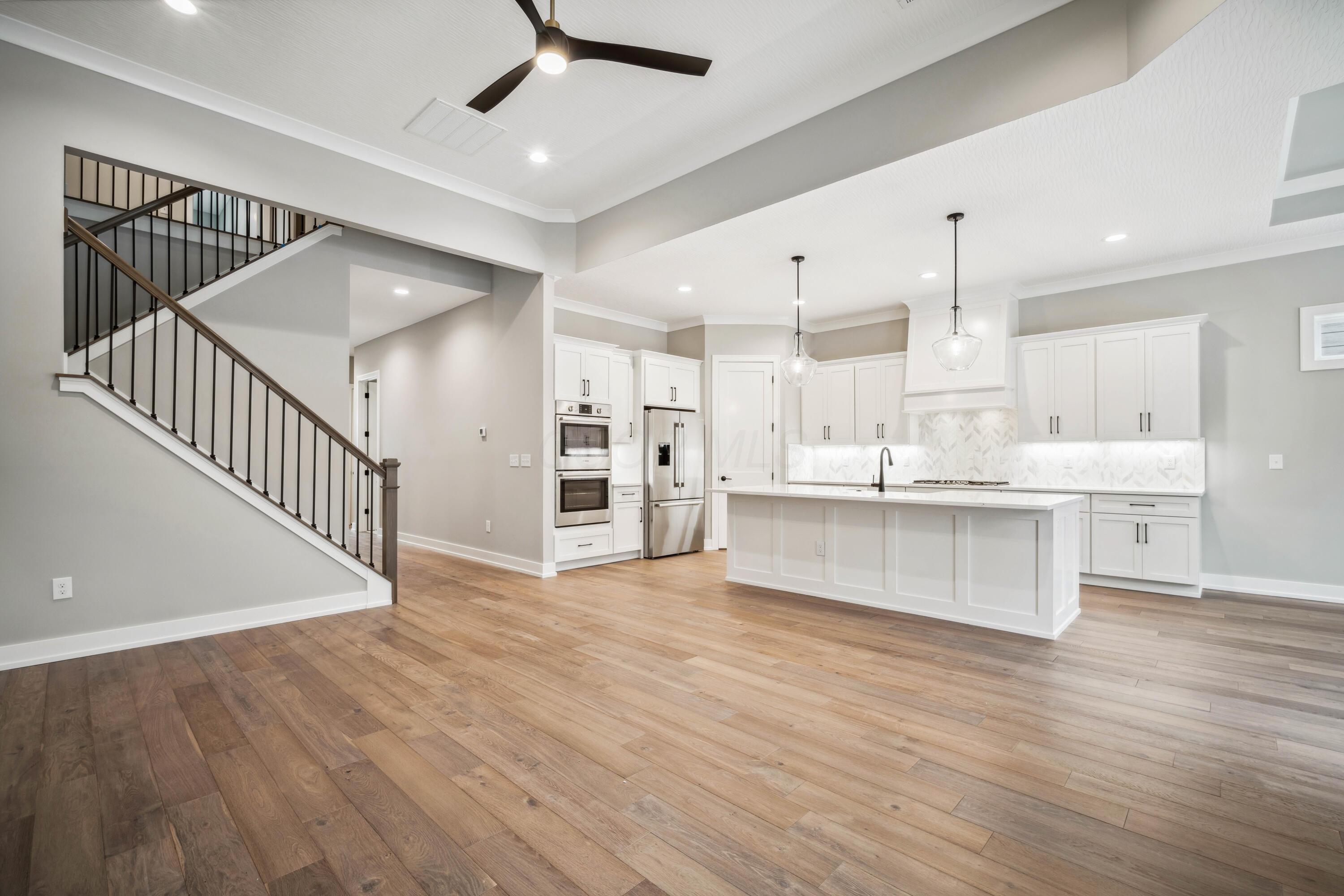 5487 Cove Haven Street, Westerville, Ohio image 2