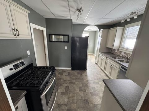 Tiny photo for 125 W Lincoln Avenue, Bellefontaine, OH 43311 (MLS # 226002932)