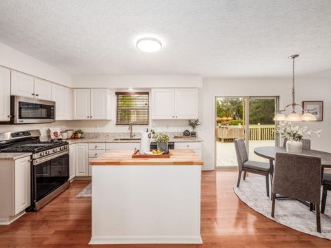 Tiny photo for 614 Village Park Drive, Powell, OH 43065 (MLS # 225040254)