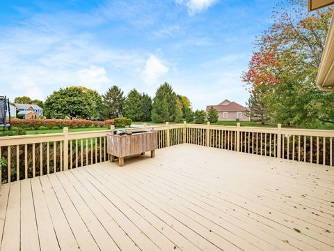 Tiny photo for 614 Village Park Drive, Powell, OH 43065 (MLS # 225040254)