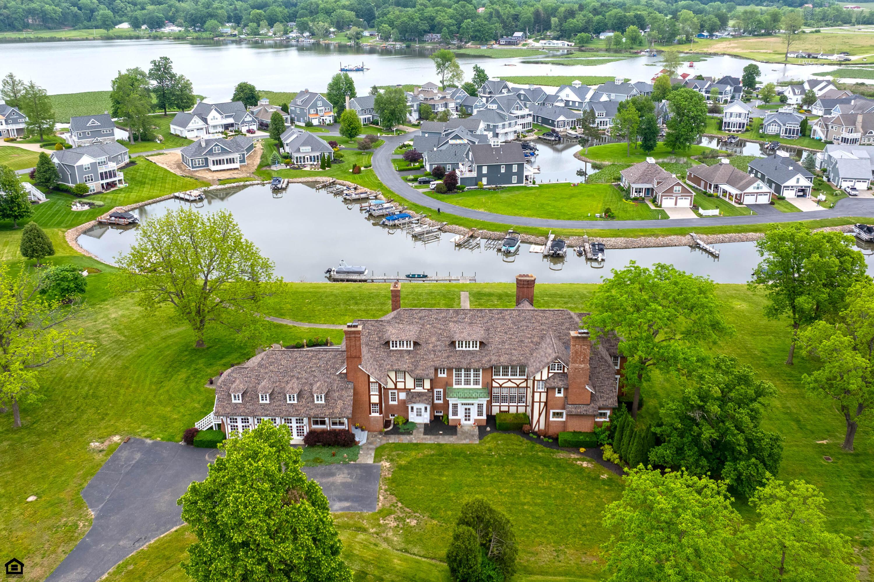 1 Shoreline Drive, Thornville, Ohio image 2