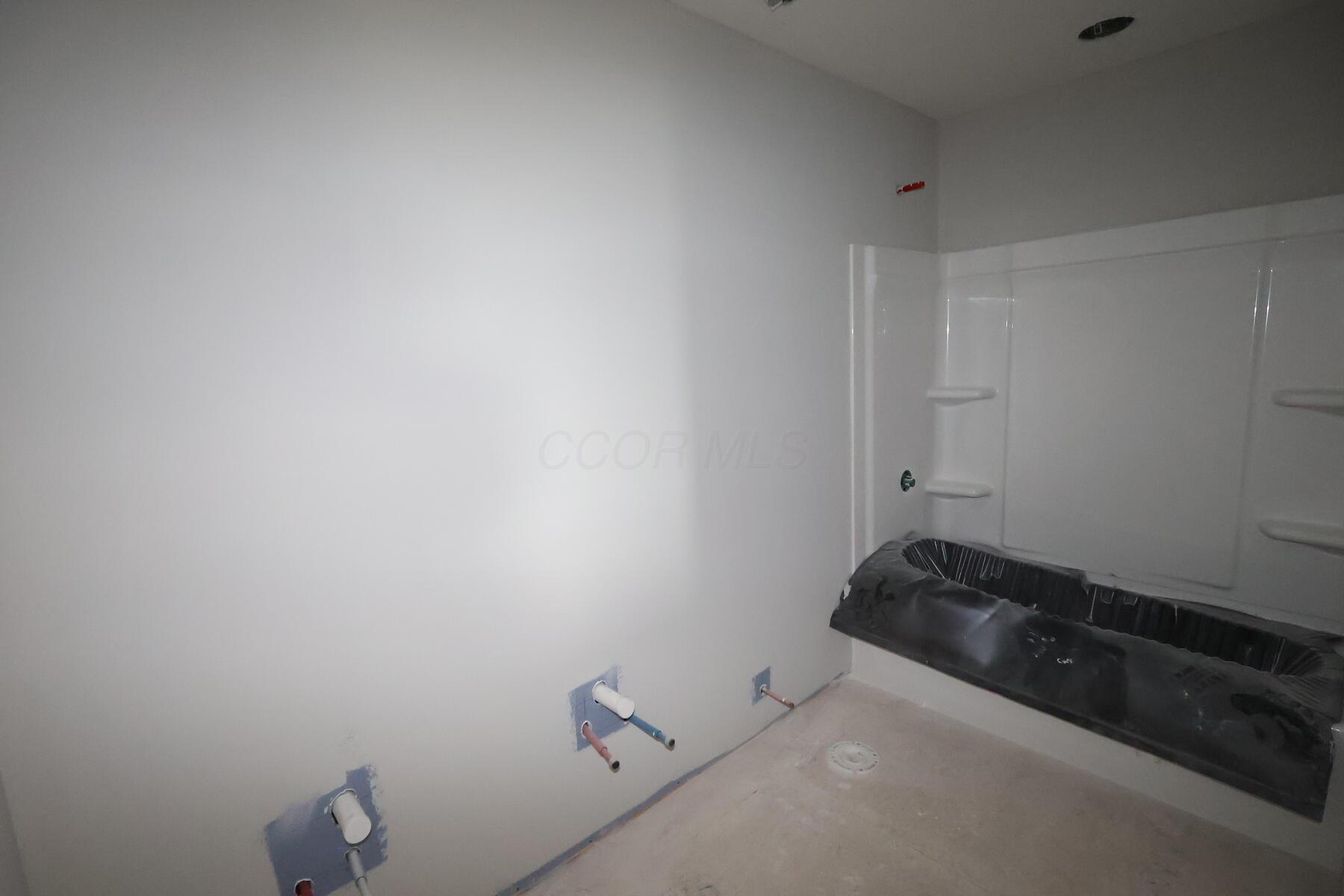 6960 Barksdale Drive, Dublin, Ohio image 12
