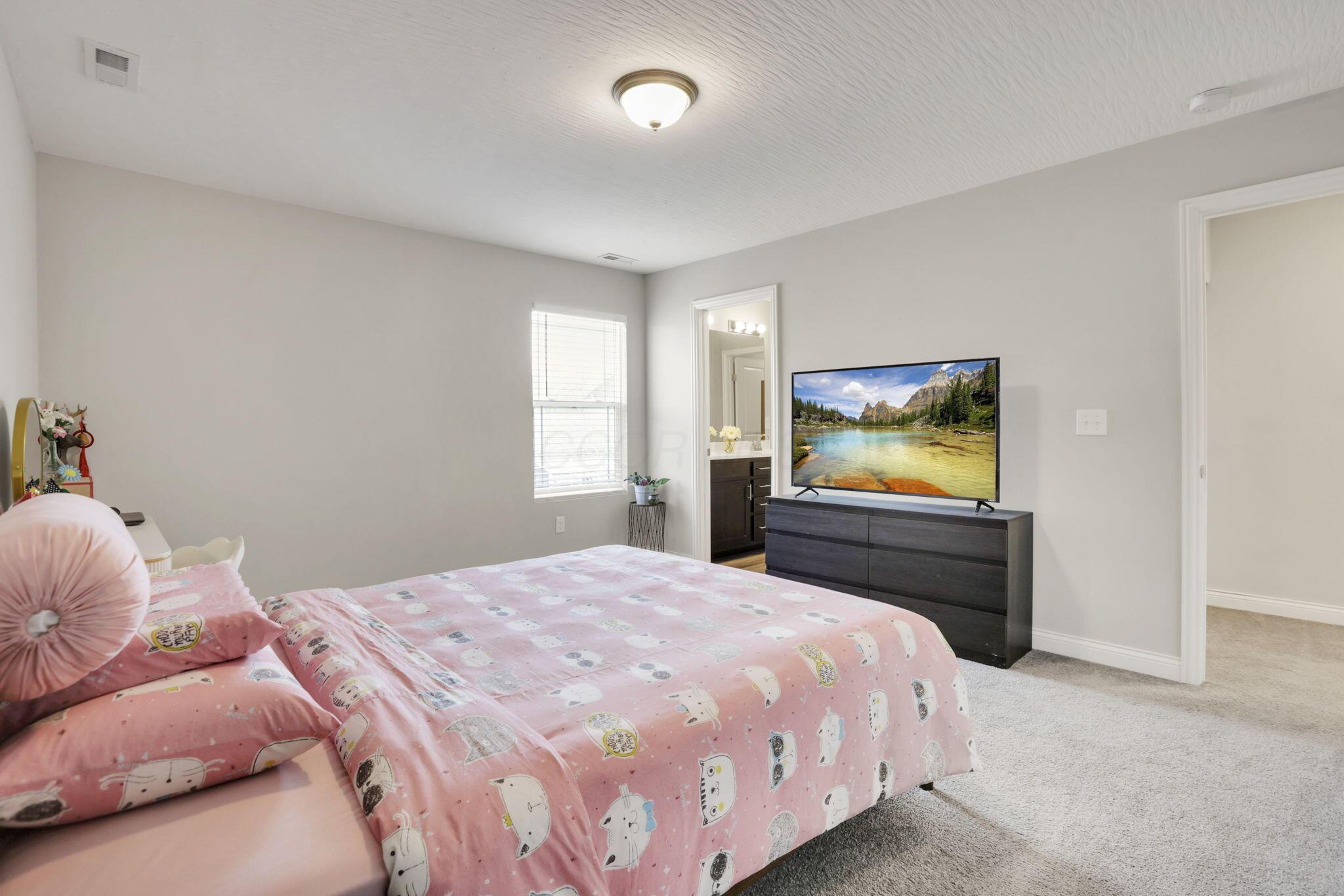 2542 Medora Drive, Grove City, Ohio image 24
