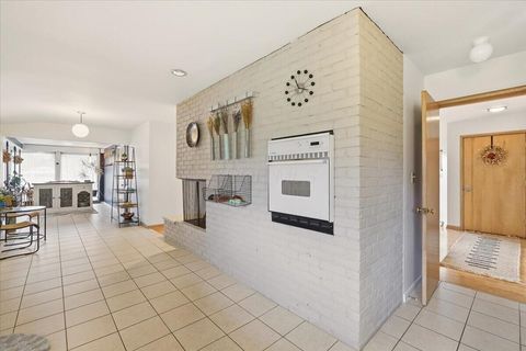 Tiny photo for 6550 Winston Court E, Columbus, OH 43235 (MLS # 225044261)