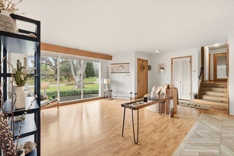 Tiny photo for 6550 Winston Court E, Columbus, OH 43235 (MLS # 225044261)