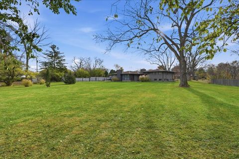 Tiny photo for 6550 Winston Court E, Columbus, OH 43235 (MLS # 225044261)