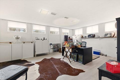 Tiny photo for 6550 Winston Court E, Columbus, OH 43235 (MLS # 225044261)