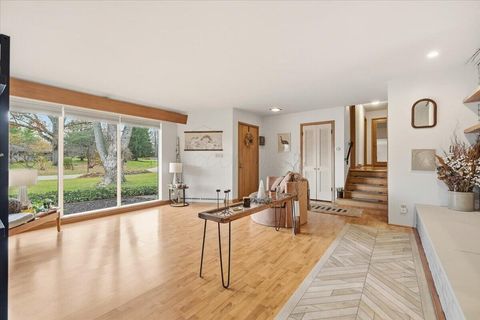 Tiny photo for 6550 Winston Court E, Columbus, OH 43235 (MLS # 225044261)