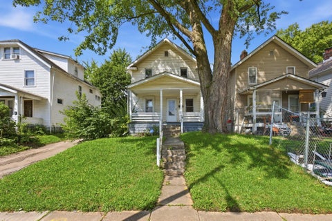 Photo of 339 Wrexham Avenue, Columbus, OH 43223 (MLS # 226031943)