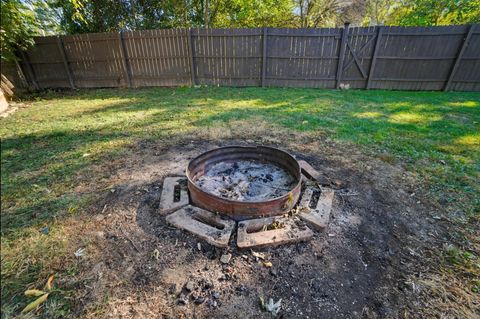 Tiny photo for 2015 Melrose Avenue, Columbus, OH 43224 (MLS # 225039523)
