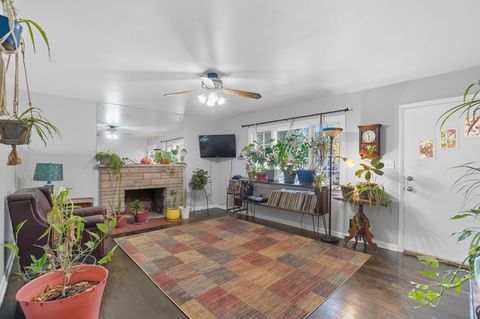 Tiny photo for 2015 Melrose Avenue, Columbus, OH 43224 (MLS # 225039523)