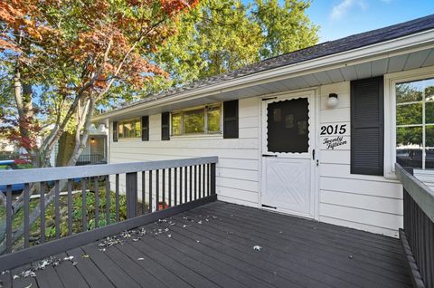 Tiny photo for 2015 Melrose Avenue, Columbus, OH 43224 (MLS # 225039523)