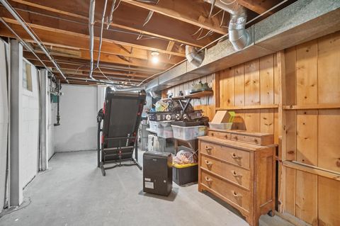 Tiny photo for 2015 Melrose Avenue, Columbus, OH 43224 (MLS # 225039523)