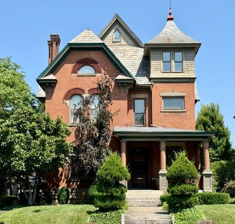 Photo of 130 Buttles Avenue, Columbus, OH 43215 (MLS # 226004598)