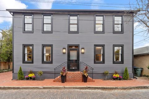 Photo of 180 Lansing Street, Columbus, OH 43206 (MLS # 225044133)