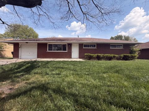 Photo of 924 Miriam Drive W, Columbus, OH 43204 (MLS # 226014028)