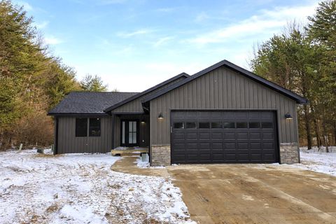 Photo of 2116 Apple Valley Drive, Howard, OH 43028 (MLS # 225046413)