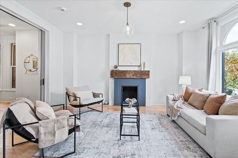 Tiny photo for 674 S Ohio Avenue, Columbus, OH 43205 (MLS # 226005527)