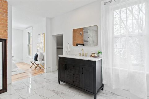 Tiny photo for 674 S Ohio Avenue, Columbus, OH 43205 (MLS # 226005527)