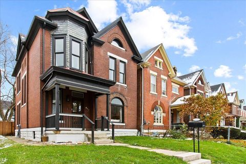 Tiny photo for 674 S Ohio Avenue, Columbus, OH 43205 (MLS # 226005527)