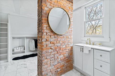 Tiny photo for 674 S Ohio Avenue, Columbus, OH 43205 (MLS # 226005527)