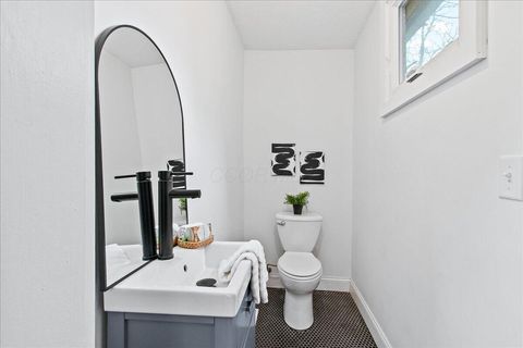 Tiny photo for 674 S Ohio Avenue, Columbus, OH 43205 (MLS # 226005527)