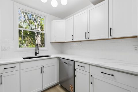 Tiny photo for 991 Antwerp Road, Columbus, OH 43213 (MLS # 225037724)