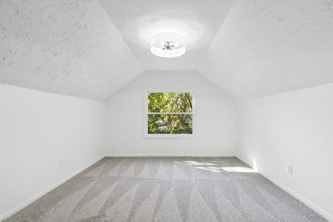 Tiny photo for 991 Antwerp Road, Columbus, OH 43213 (MLS # 225037724)